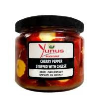 Перець червоний фарширований бринзою Yunus 290 г